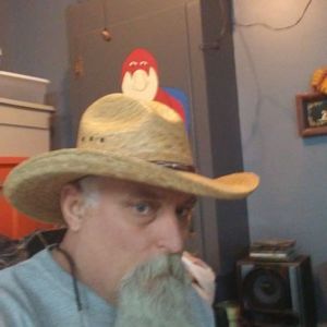 Meet your Posher, Dennis